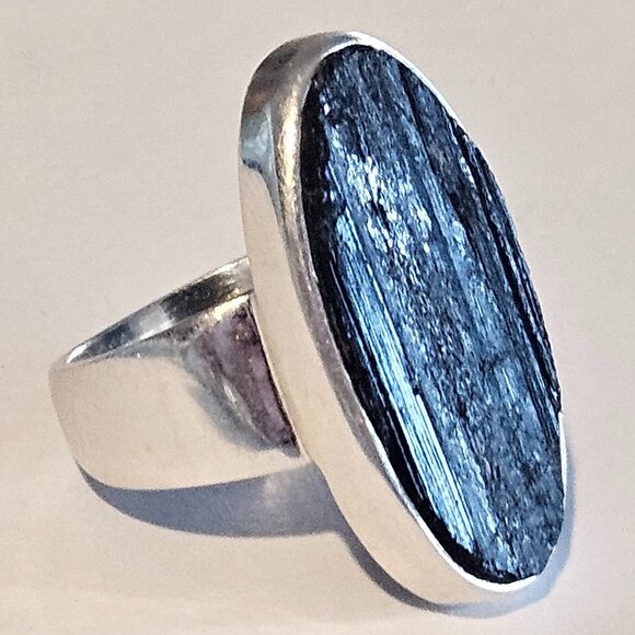 Massive Oval Raw Black Tourmaline Sterling Silver Cocktail Statement Ring Size 8 - Picture 1 of 4